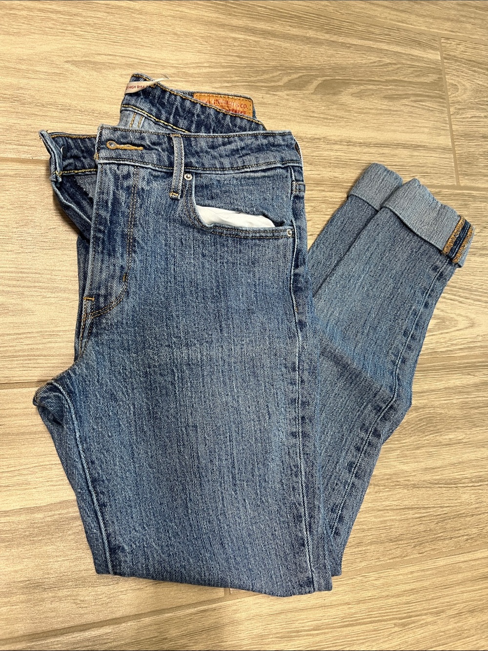 Levi's Skinny Jeans in Medium Blue Wash